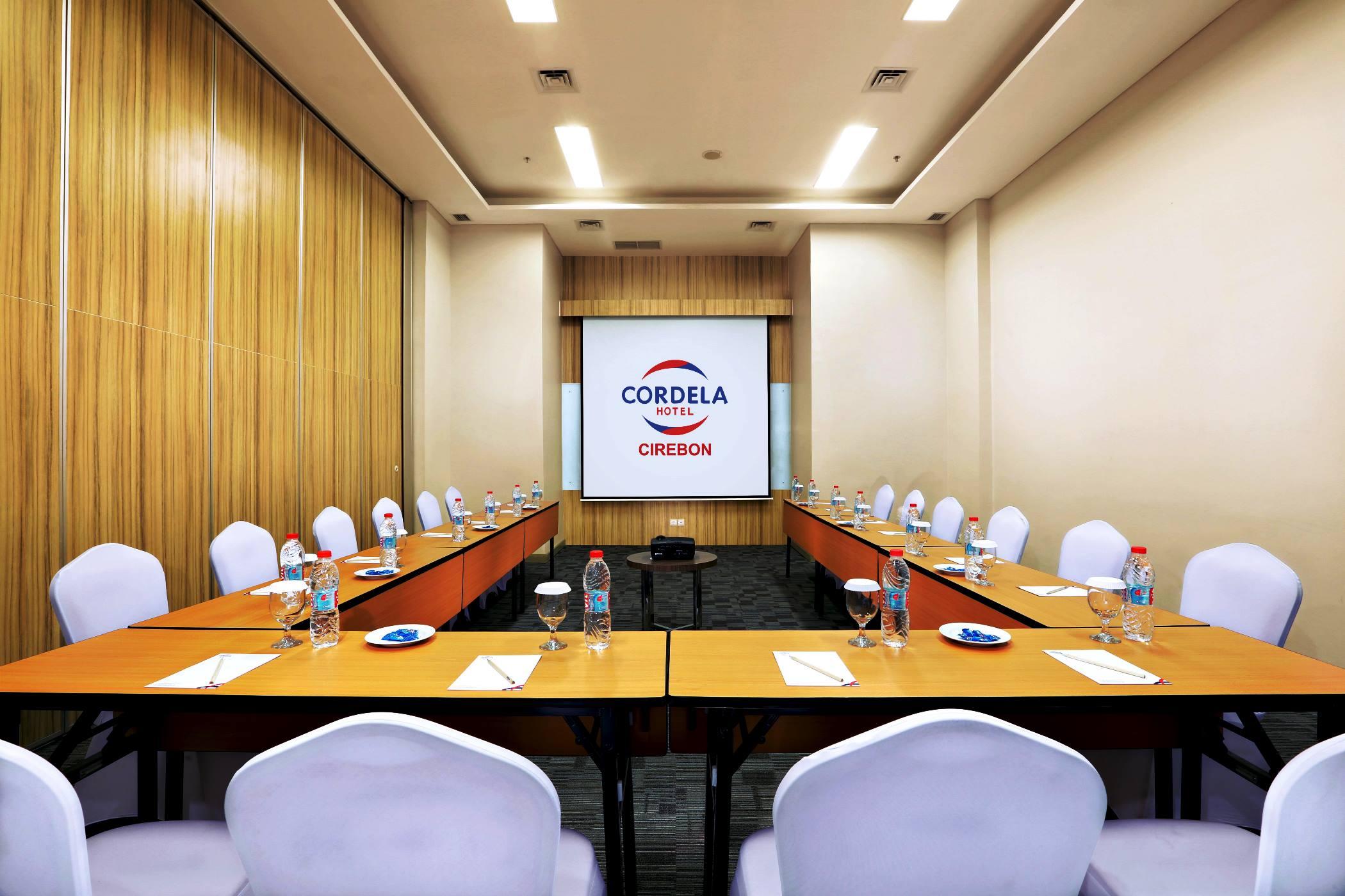 Cordela Hotel Cirebon Luaran gambar
